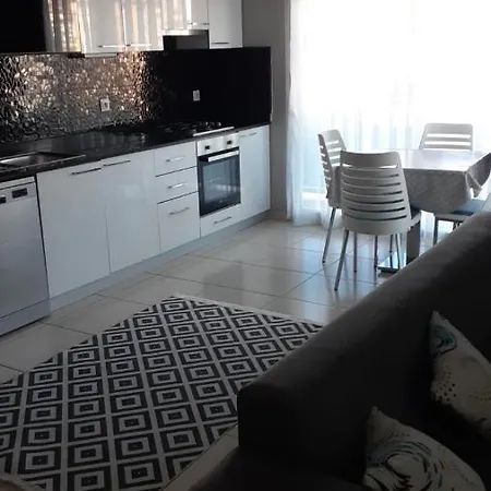 Crystal Nova Apartment *